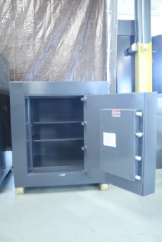 Used Mosler 2824 Money TRTL30 High Security Safe